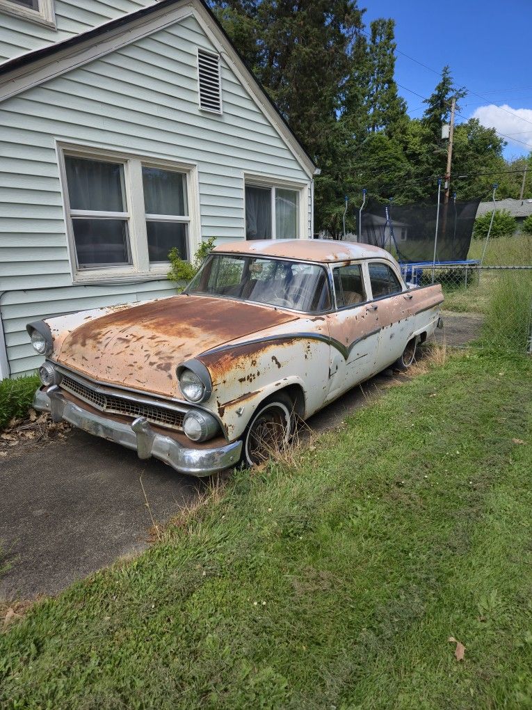 1955 Ford Fairlane