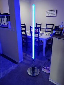 Lightsaber Lamp