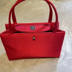 Perfect Red Purse For the holidays ! Kate Spade 