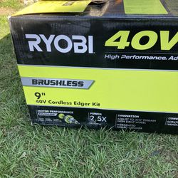 Ryobi 40v HP Brushless 9” Cordless Hedger Whit 4.0 Ah Battery And Charger 
