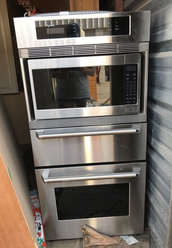 Thermador - microwave, warming drawer and oven