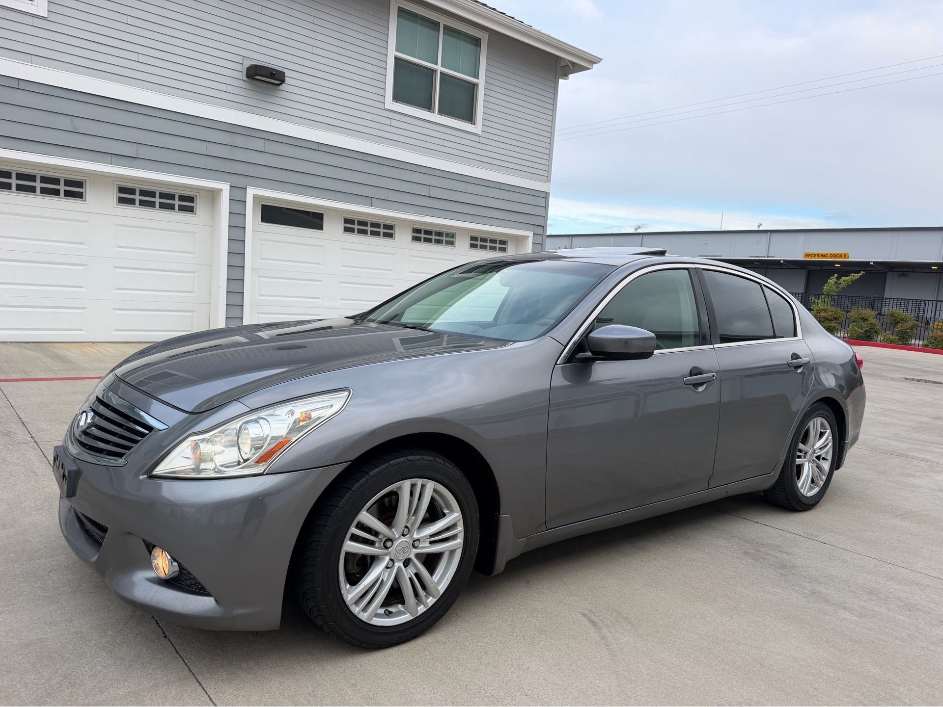 2011 Infiniti G25