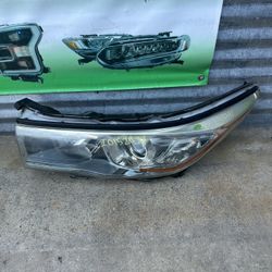 2014-2016 Toyota Highlander Headlight Oem