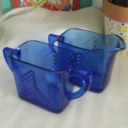 1930's Depression Glass Creamer & Sugar Set