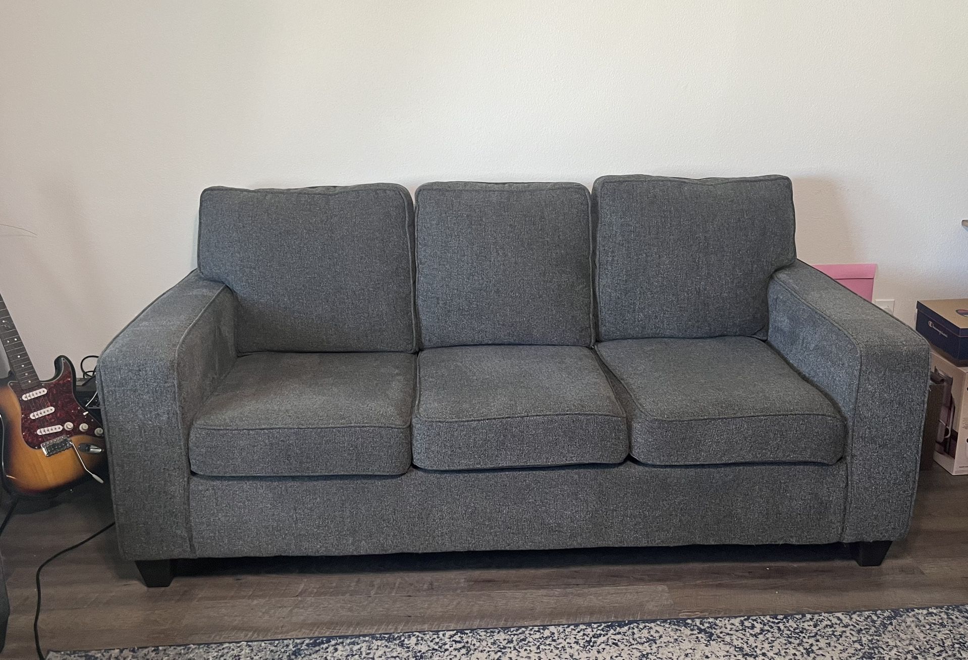 Bob’s Furniture Grey Couch With Pillows