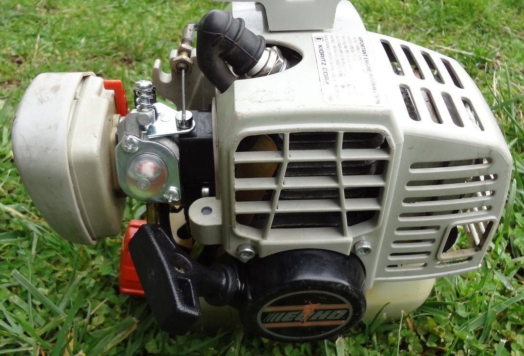 Echo GT2000 Trimmer Weedeater for Sale in Graham, WA OfferUp