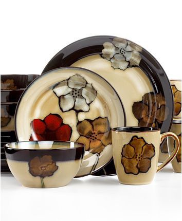 Pfaltzgraff Painted Poppies - 24 Piece Dinnerware Set (Service for 6)