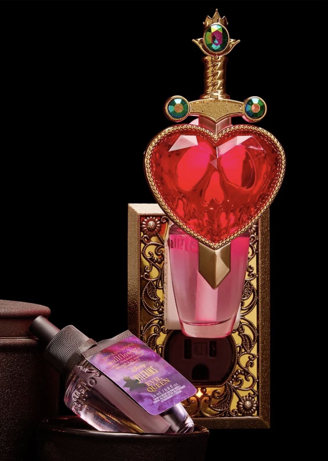 Limited Edition!©️Disney VILLAINS BATH & BODY WORKS♥️🪞🗡👑EVIL QUEEN👑🗡🪞♥️Light-up wallflowers plug