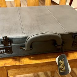 Heritage Locking Brief Case