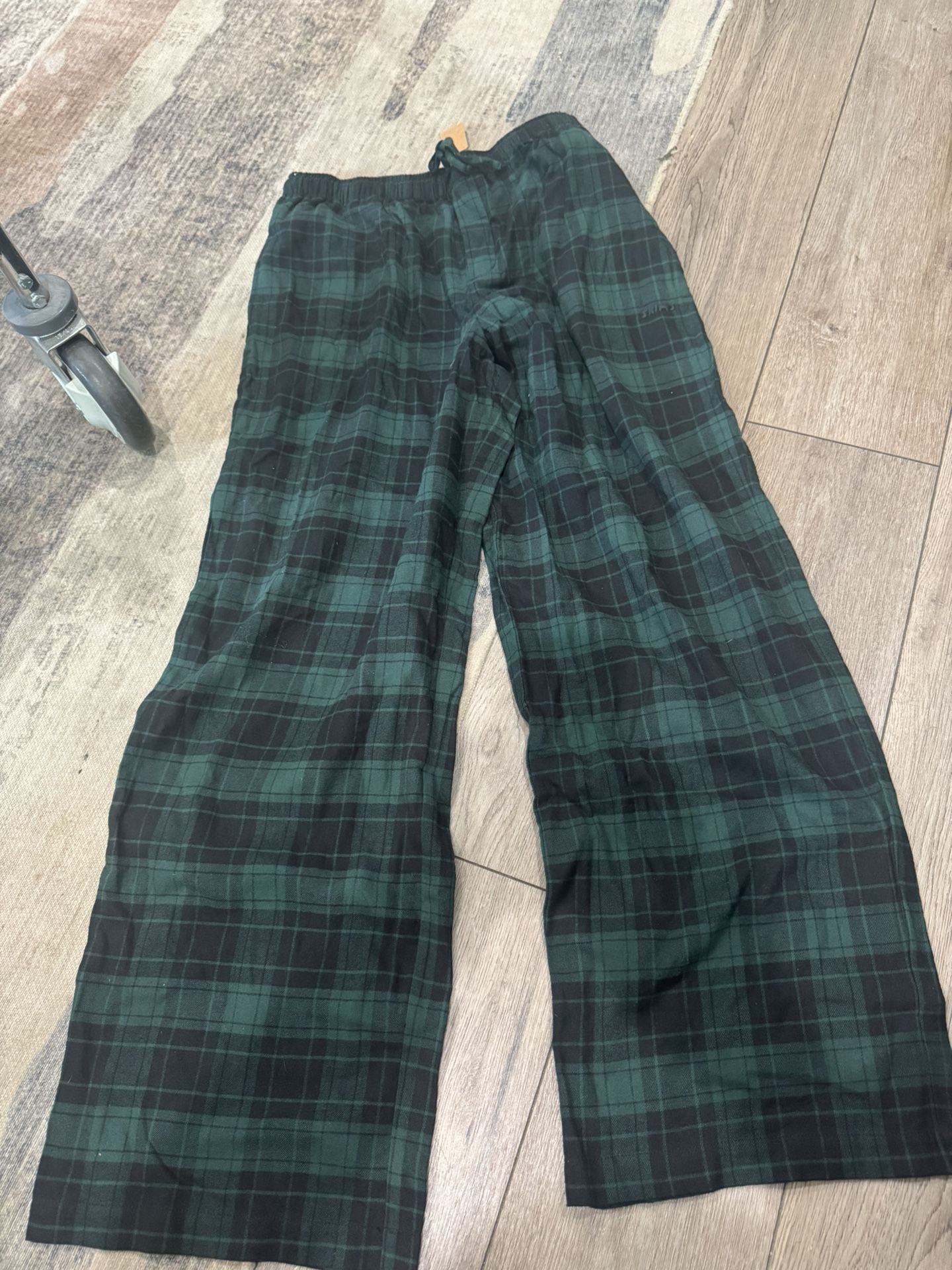 SKIMS Unisex Fleece Pajama Pants Black Plaid L/Cozy Lounge Sleepwear
