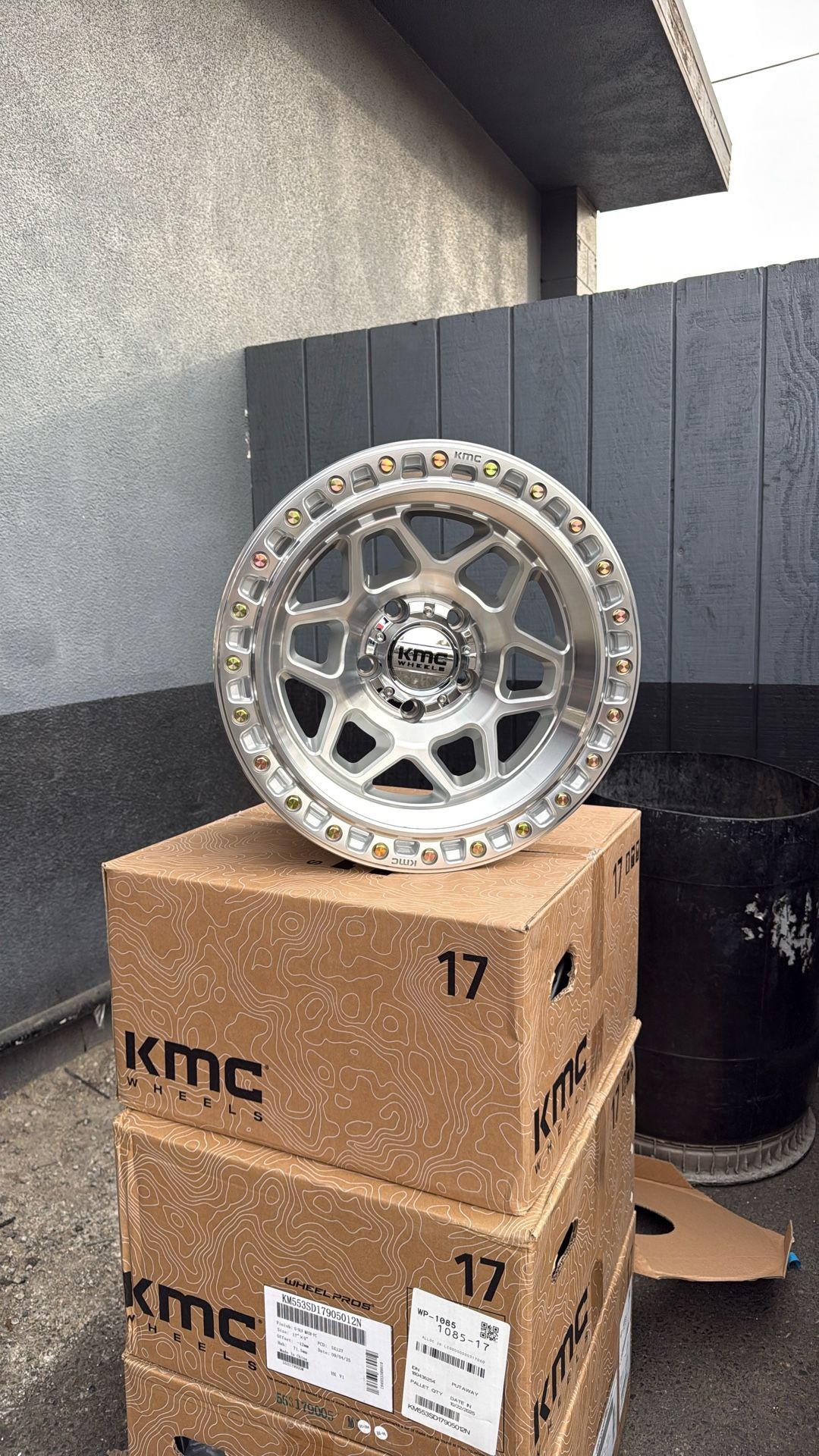 17’ Kmc Wheels