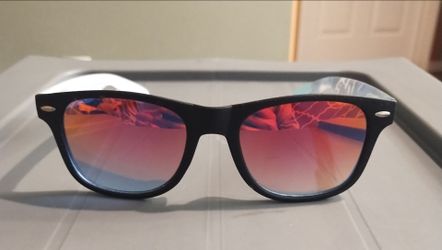 sunglasses with graffiti lens style