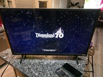 Vizio 32  Smart TV 