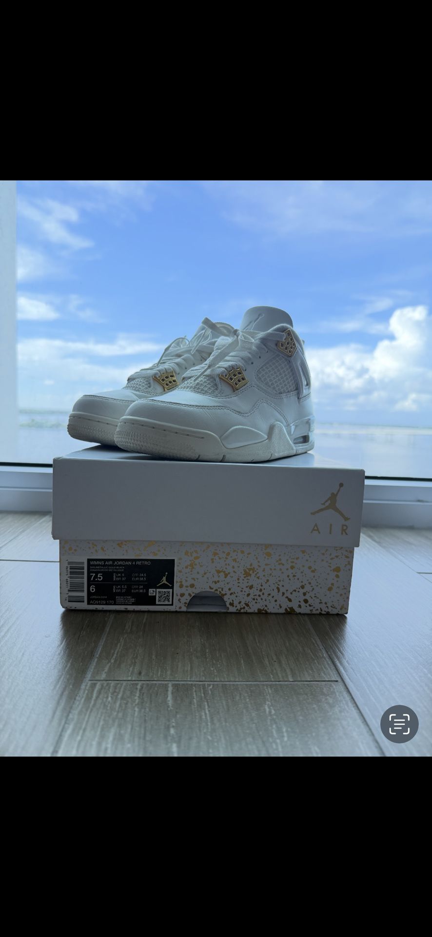 Jordan 4 Metallic Gold