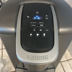 Keurig coffee maker plus new filter pods