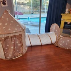 Children's Play Tent, Tunnel, And Ball Pit