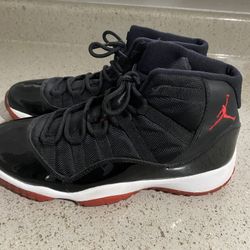 Air Jordan 11s Breds Size 7 Men’s 