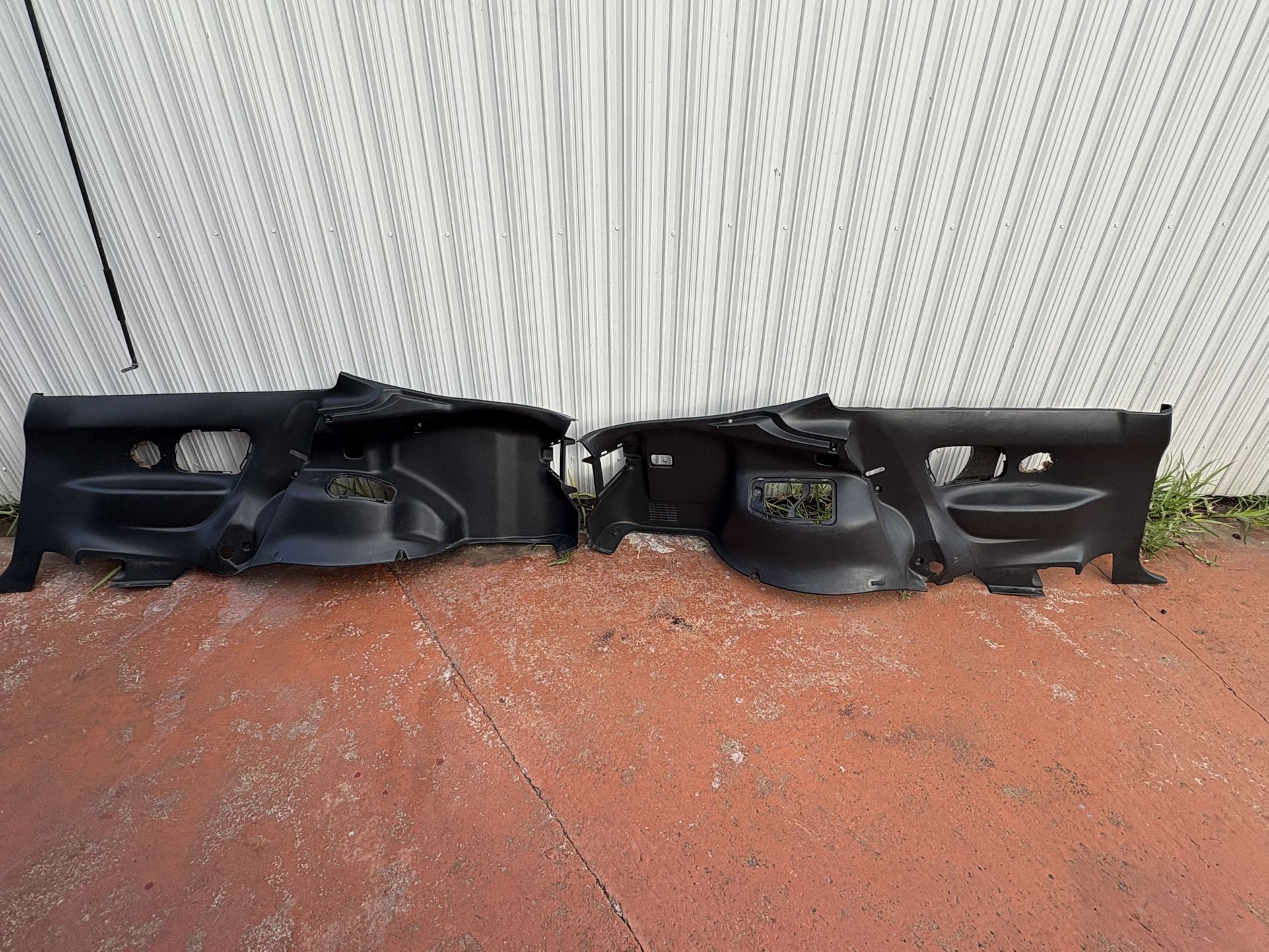 Acura Integra interior rear quarter panel 