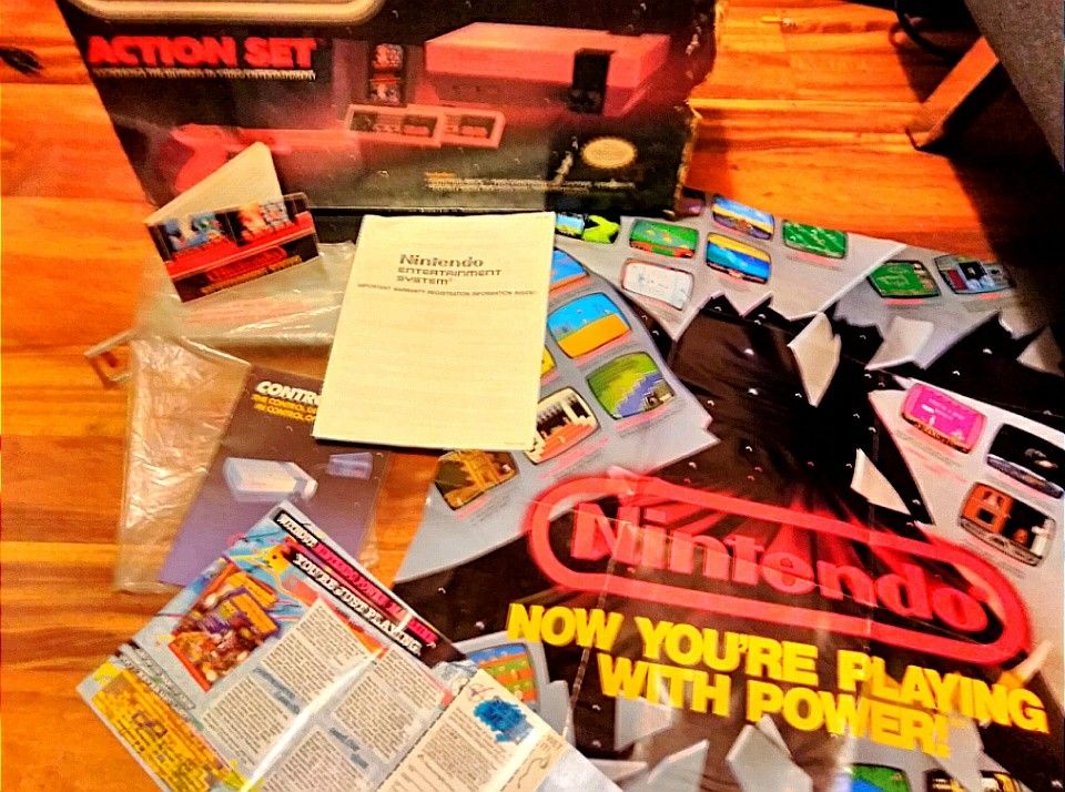 Original Nintendo action set Entertainment System (BOX ONLY!!!)
