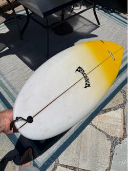 Lost surfboard crowd killer