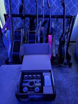BRAND NEW Zoom G2 Guitar Effects Pedal Board