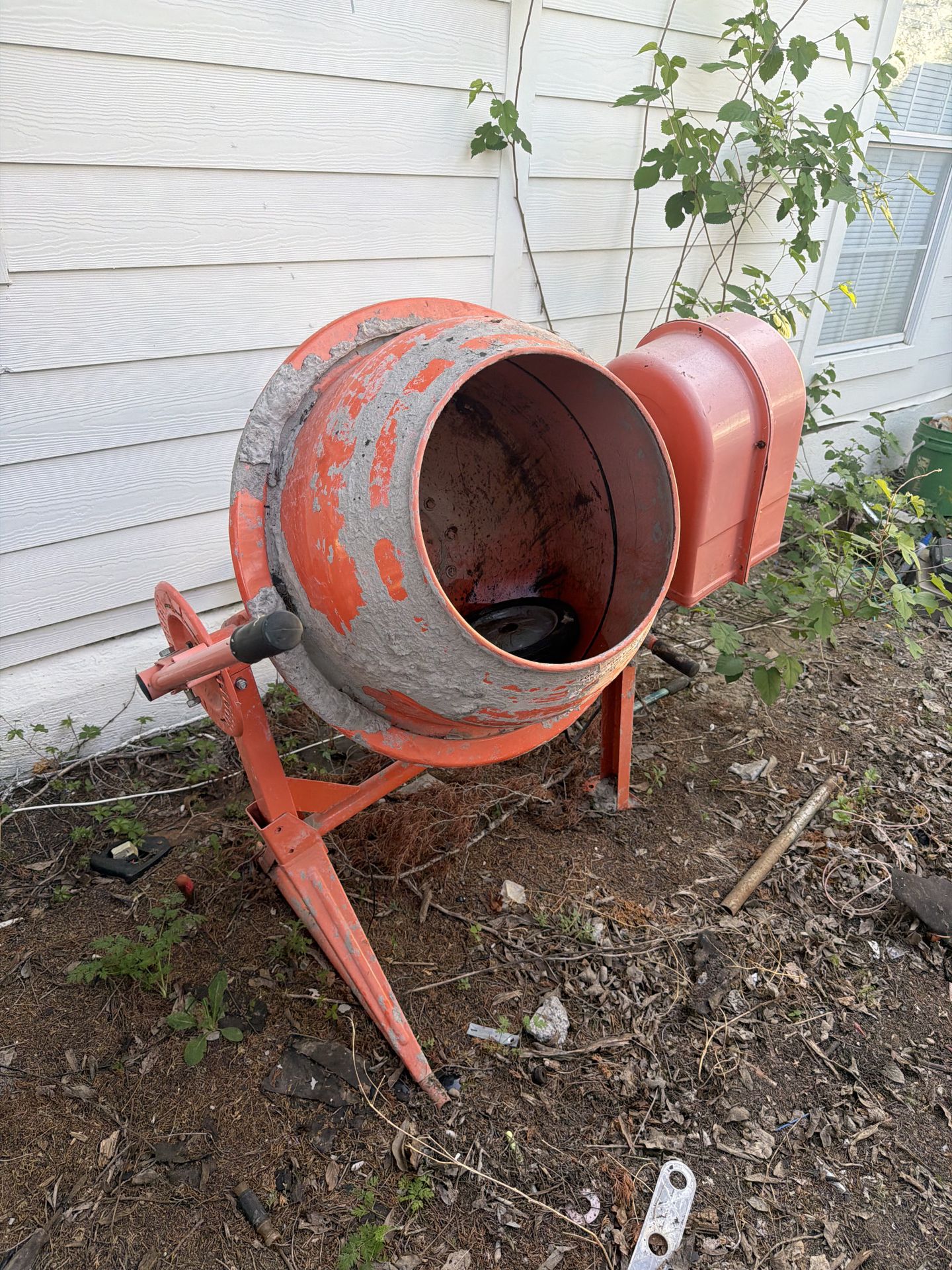 Cement mixer