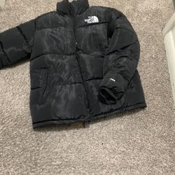 The North Face Men’s 1996 Retro Nuptse Jacket (M) - Size Up