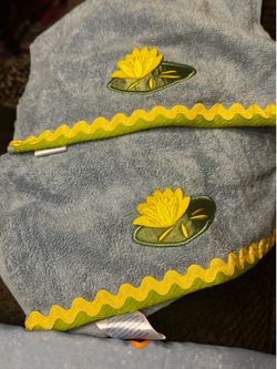 Frog bath accessories