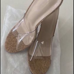 Beautiful Clear Heels Size 9 👠 