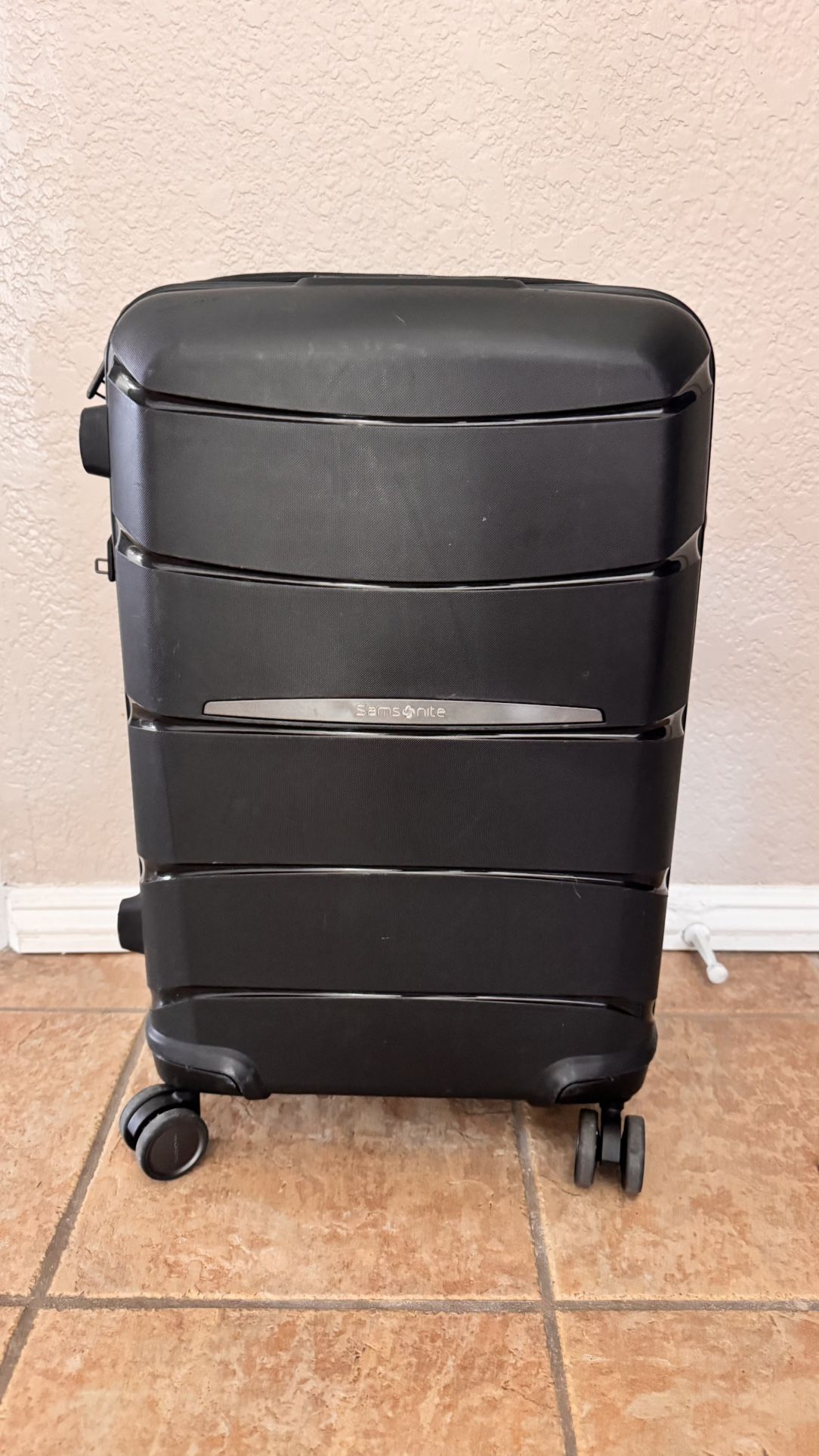 FREE- Samsonsite Suitcase Carryon Size