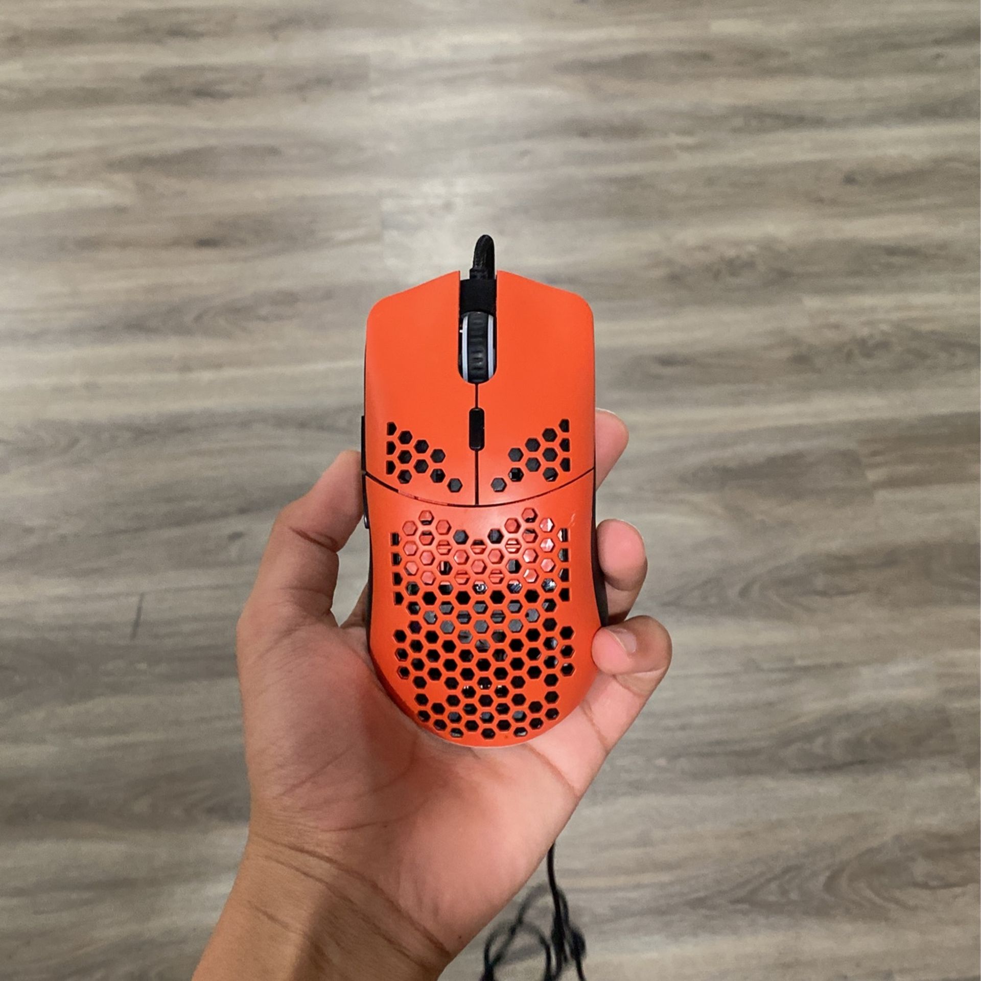 red honeycomb mouse
