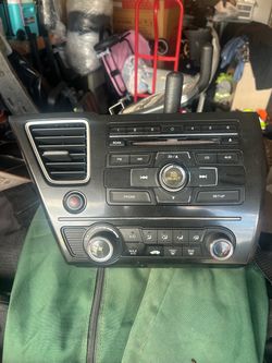 2013 Honda Civic Radio unit
