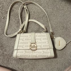 Juicy Couture Purse With Heart Coin Purse 