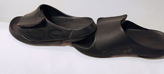 OOFOS OOahh Sport Flex Slide Sandal