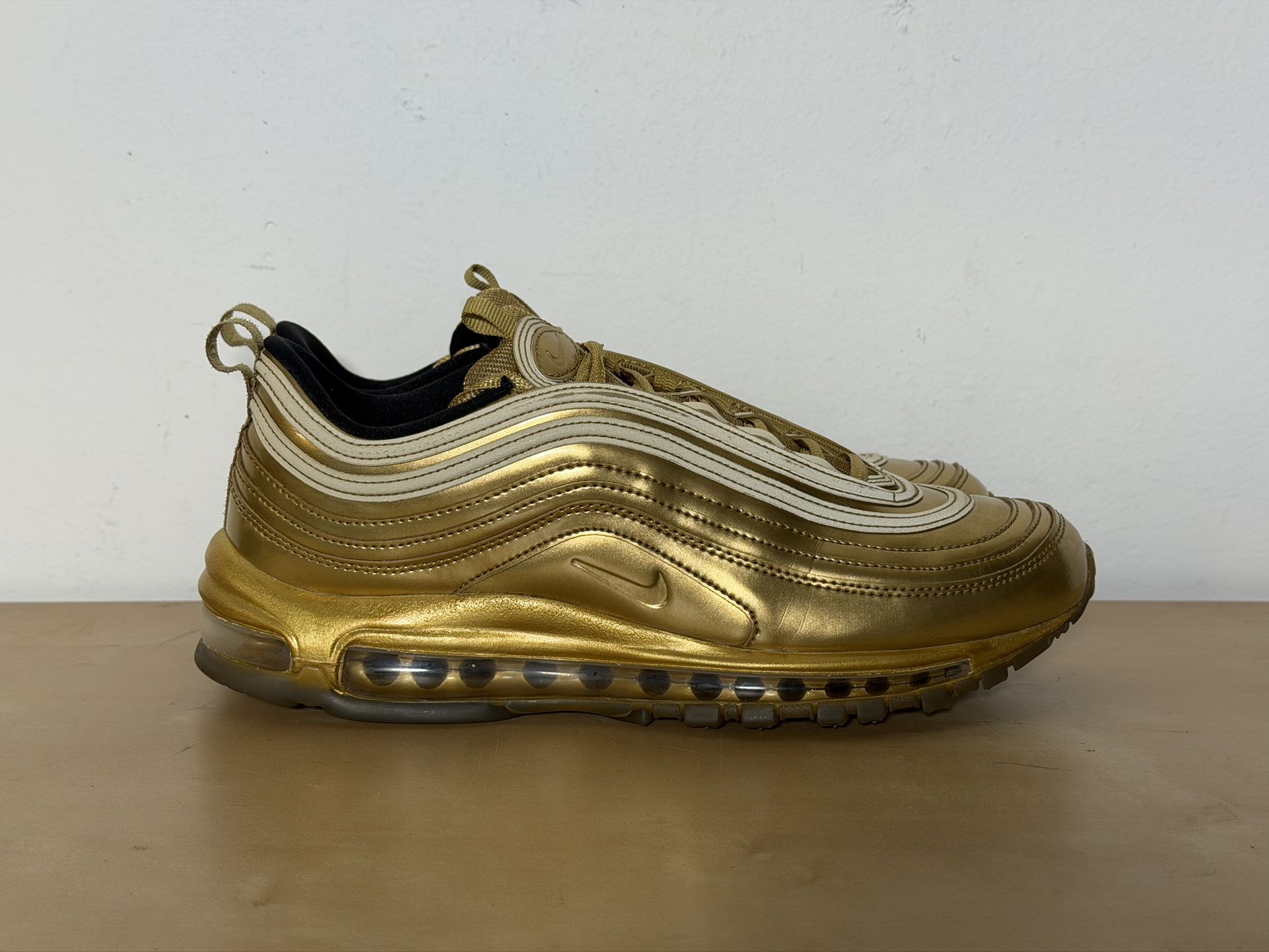 Nike Air Max 97 Olympic Gold Medal Sneakers CT4556-700 Men’s Size 11 Shoes