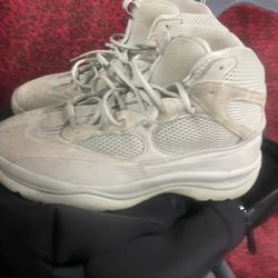 Yeezy Boots size 12