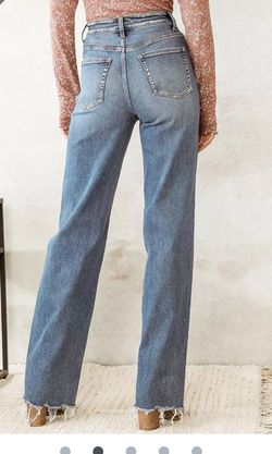 Distress’s , ultra high rise , straight leg bridge by Gly size 28X32.