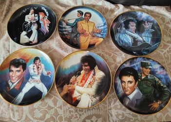 Collectibles "Elvis Remembered"  Plate Collection by artist Susie Morton, 23 karat gold trimmed