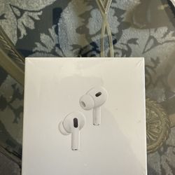 Airpod's Pros 2nd Generation (noise cancellation)