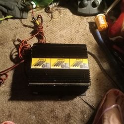 Minn Kota 330 Charger 