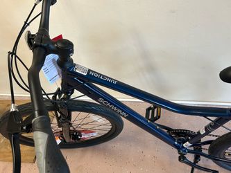 Schwinn junction electric bike