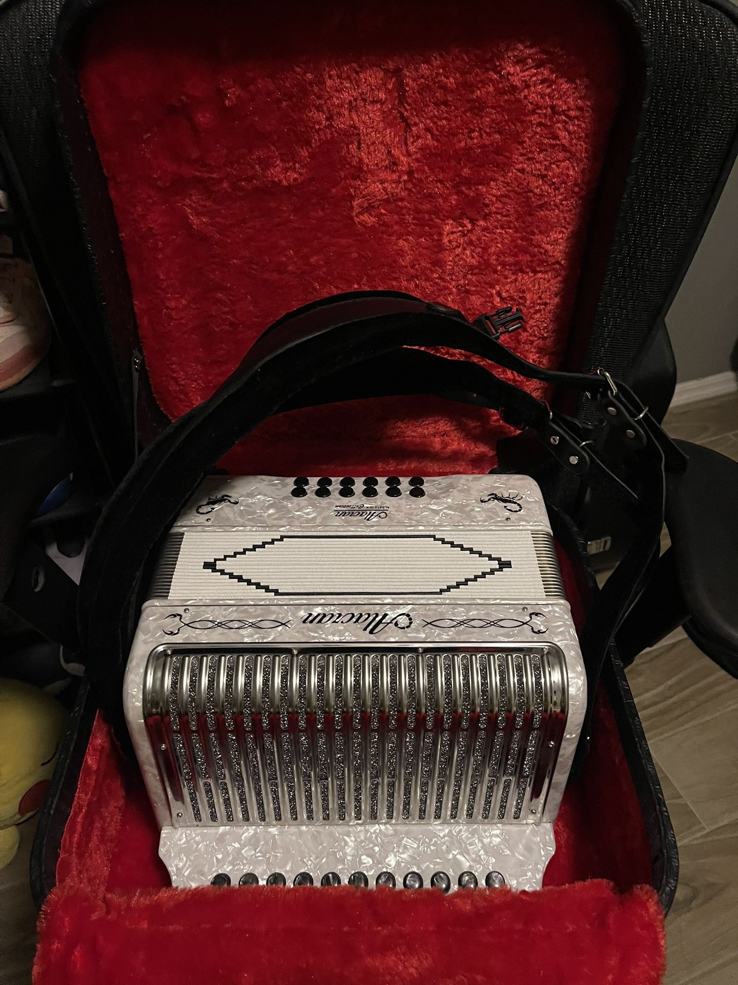 Accordion alacran deals