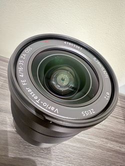 Sony Zeiss Vario-Tessar FE 16-35mm f/4 ZA OSS Lens