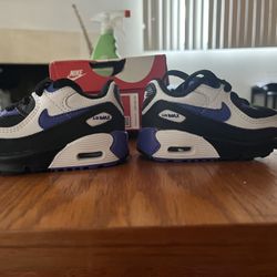 Nike AirMax 90 Size 3c Purple