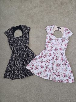 Woman's Dresses Xs S $4 Each 