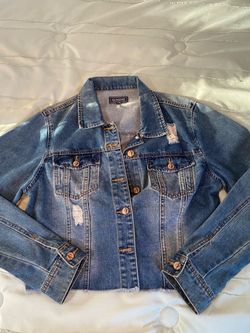 Ci Sono Cropped Distressed Denim Jacket