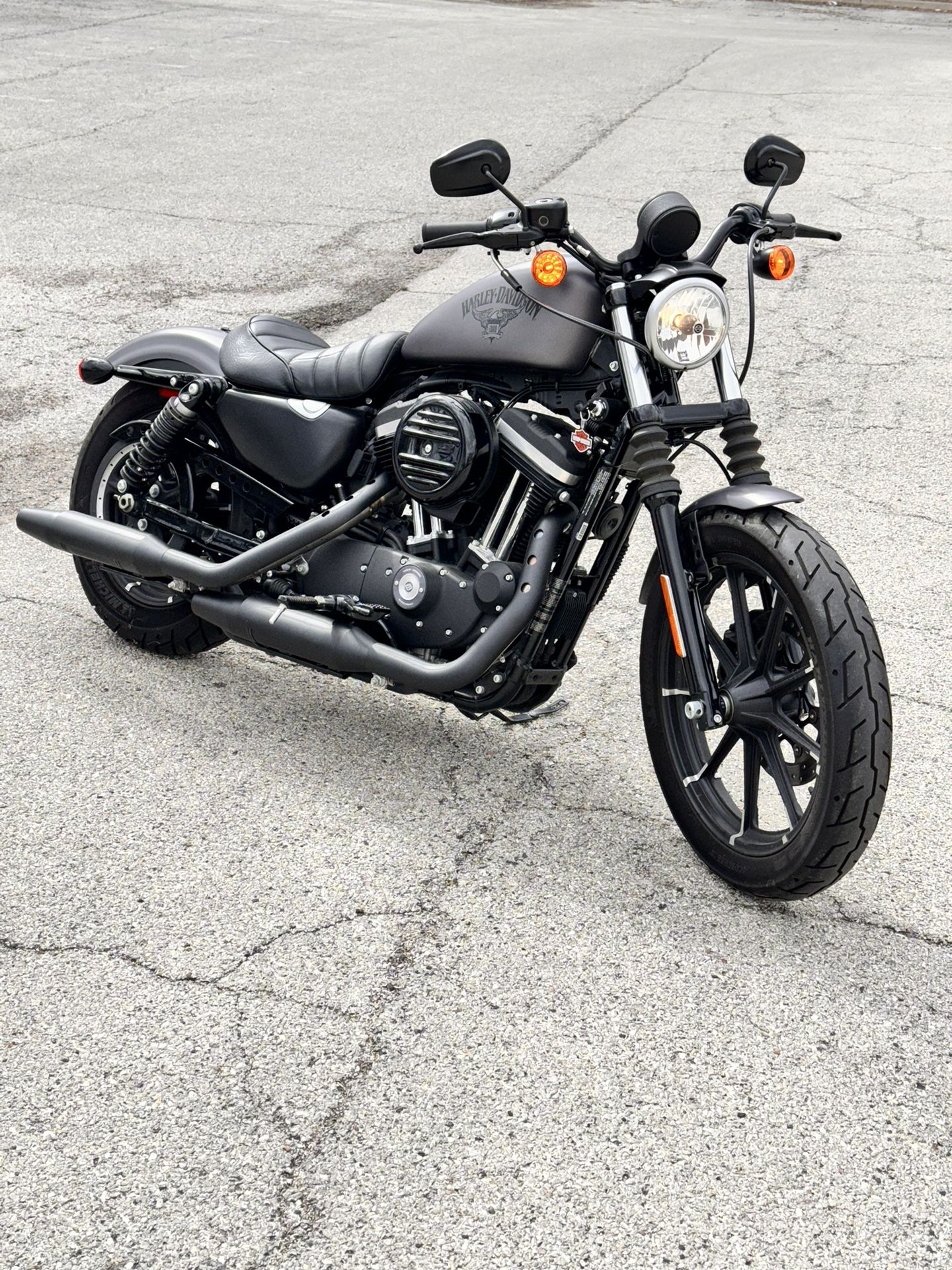 2017 Harley Davison Iron 883