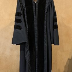 PhD / Doctoral Robe