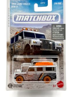 Matchbox 1:64 Scale Diecast Model Car - 1965 Land Rover Gen II