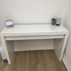 IKEA Malm Table/ Desk